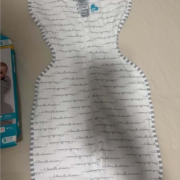 Love to Dream Swaddle Up in white love you print NEW - Picture 4 of 4